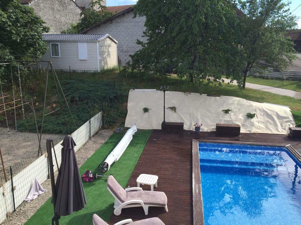 Penzion Au Repos De La Blaise Exteriér fotografie